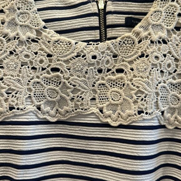 Tommy Hilfiger Sz 2 Blue and White Striped Dress Lace Nautical Coastal Spring - Picture 2 of 8